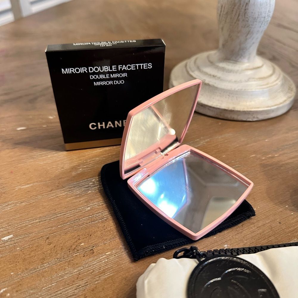 Chanel Beauty bundle (NEW) - Picture 5 of 10